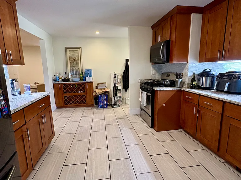 21 Monastery Rd — Photo 3