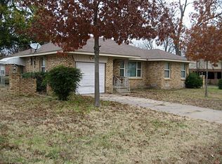 201 E 6th St, Kaufman, TX 75142