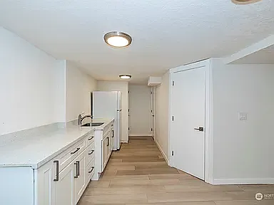 1 bed, 1000 sqft, $2,000 — Photo 3