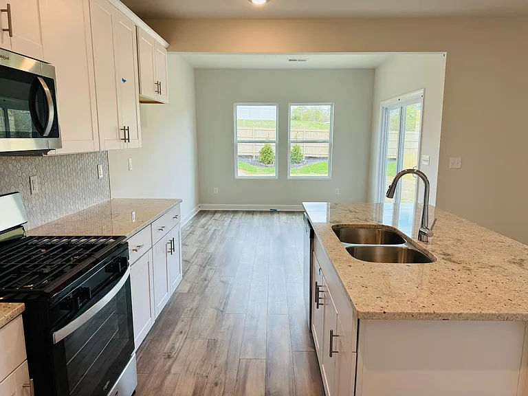 143 Longleaf Ln — Photo 8