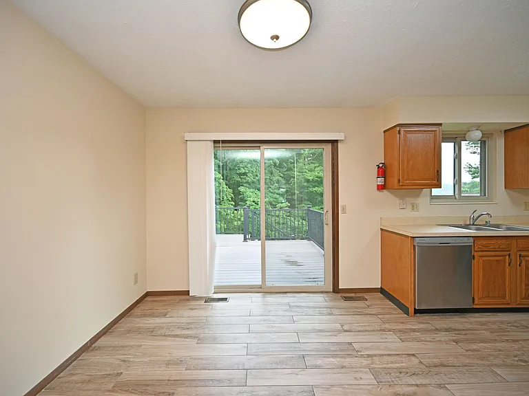 8101 Glohaven Ct — Photo 8