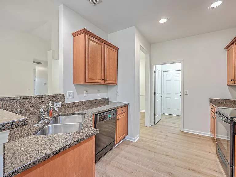 8518 Sentry Cir — Photo 13
