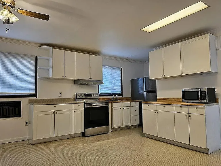 424 Orchard St — Photo 5