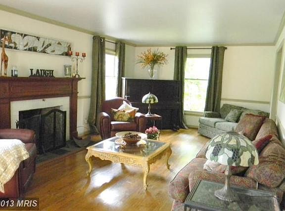 2nd image of 342 Bantry Ct