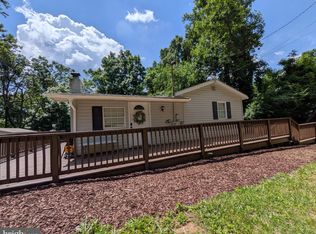 430 Worlds End Ln, Linden, VA 22642