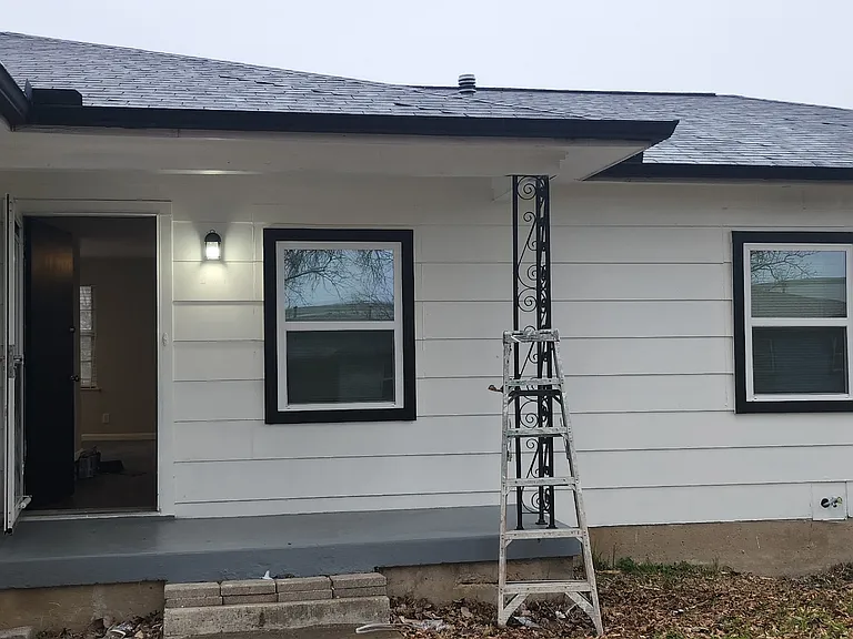 1227 Westmoreland Dr — Photo 1