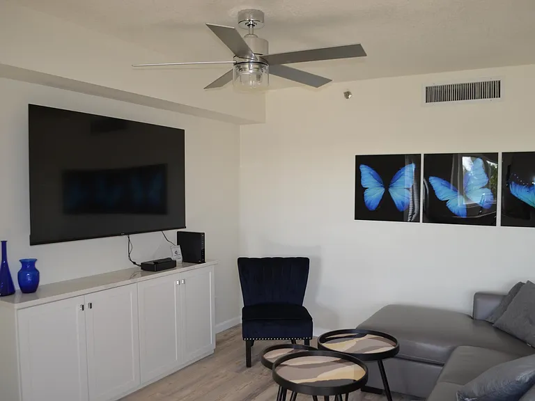 275 Palm Ave — Photo 32