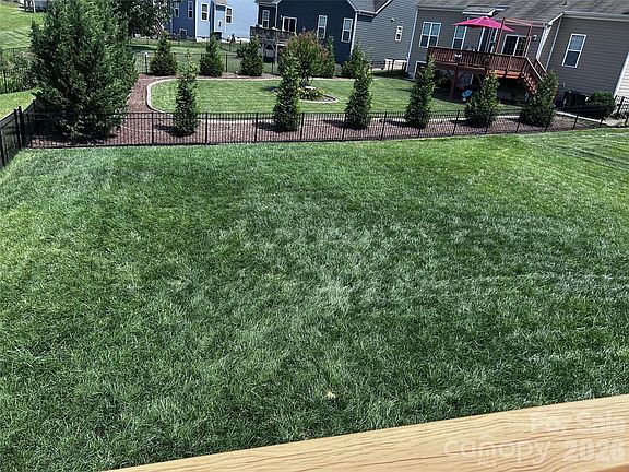 5th image of 11132 Damson Plum Ln