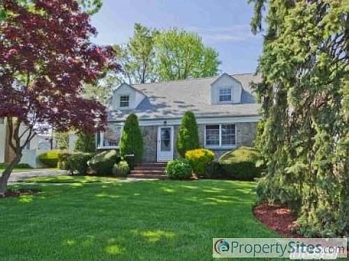 1st image of 21 Aspinwall St