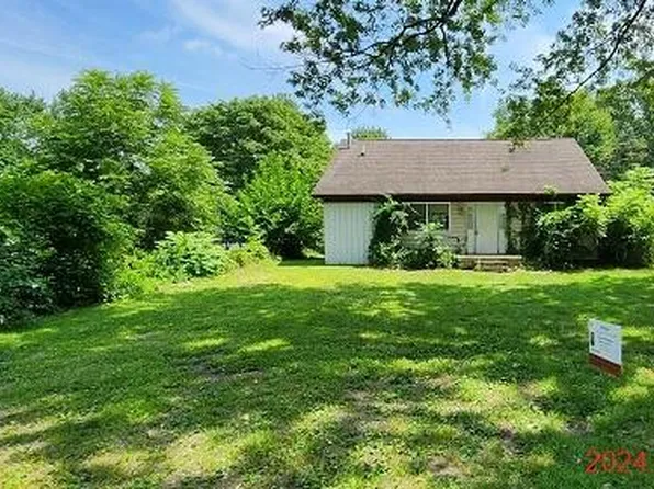 14015 Sheldon Rd, Van Buren Township, MI 48111