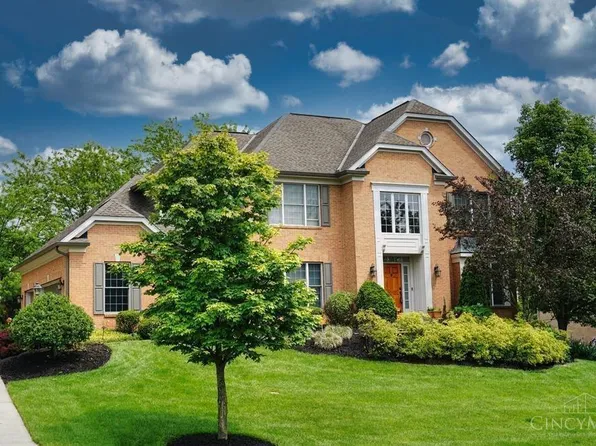 11184 Woodlands Way, Blue Ash, OH 45241