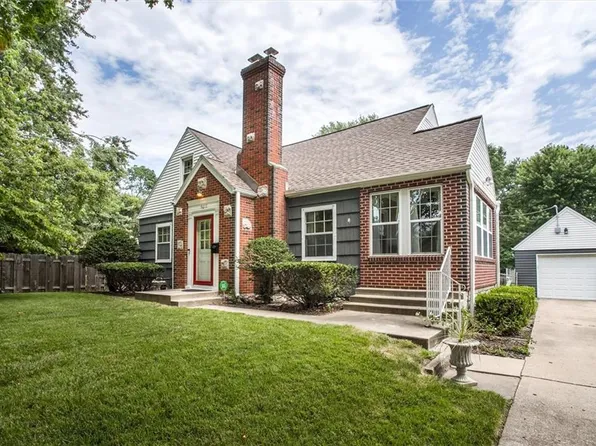 5611 Harvard Ave, Raytown, MO 64133