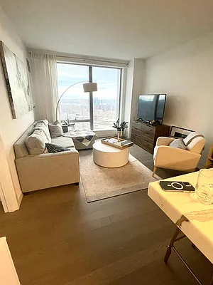 Rented by Nolita Group | media 20