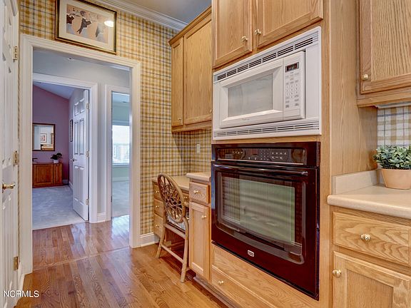 3rd image of 1016 Sabal Dr