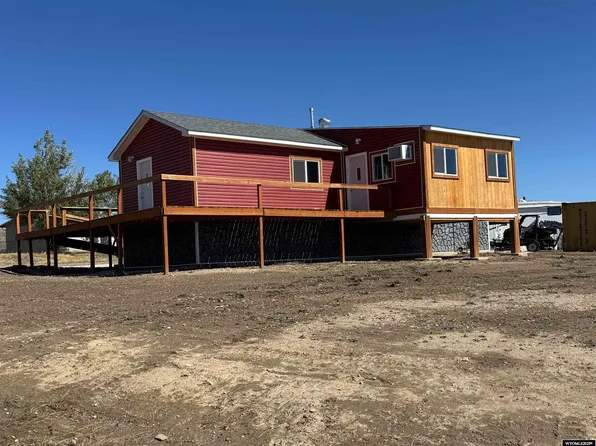2207 5th St, Hanna, WY 82327