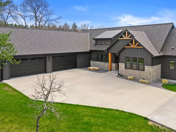 375 Pinehurst Dr, Nekoosa, WI 54457