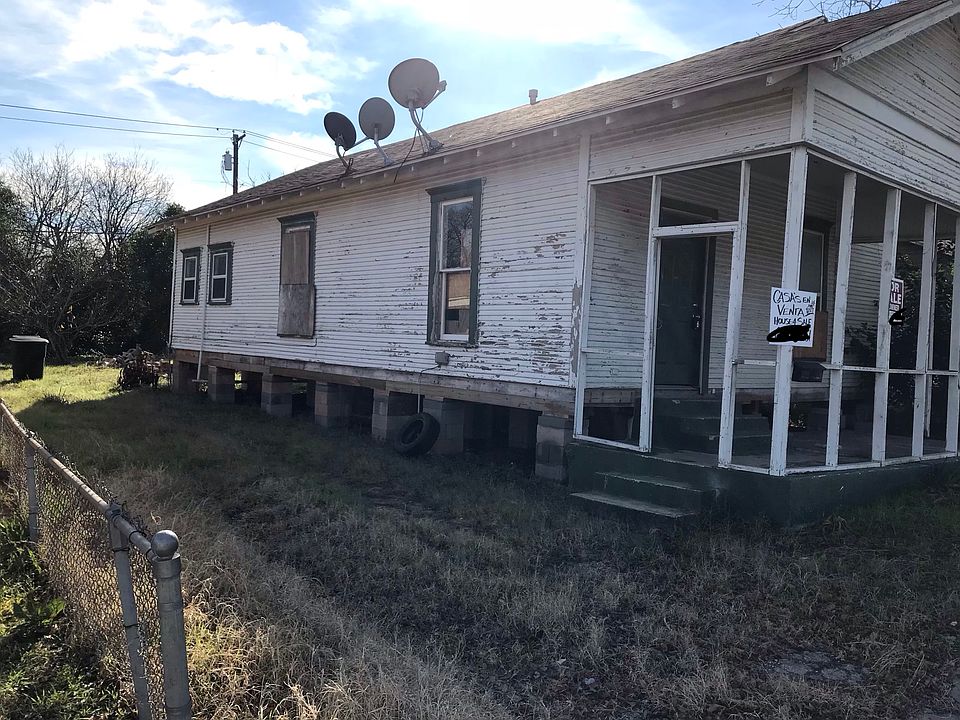 2nd image of 1005 S Martin Luther King Jr Dr