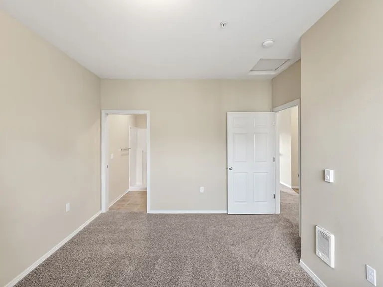Baxter Ridge Apartments — Photo 32