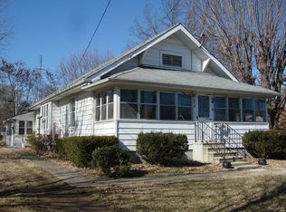 2319 N Main St, Eldorado, IL 62930