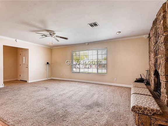 5th image of 1571 Bridle Dr