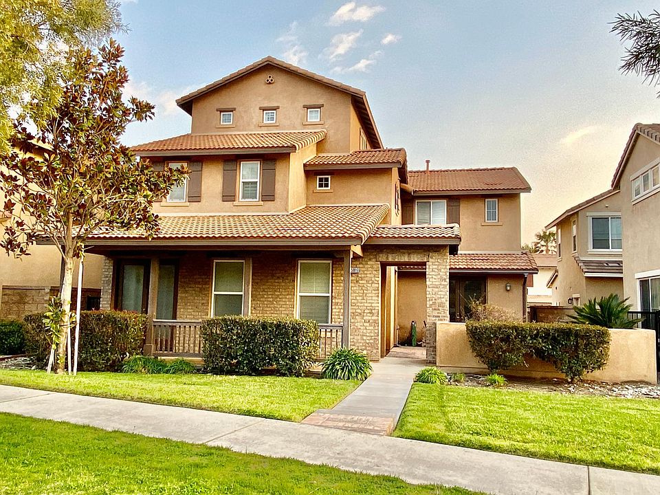 1st image of 15817 Fan Palm St