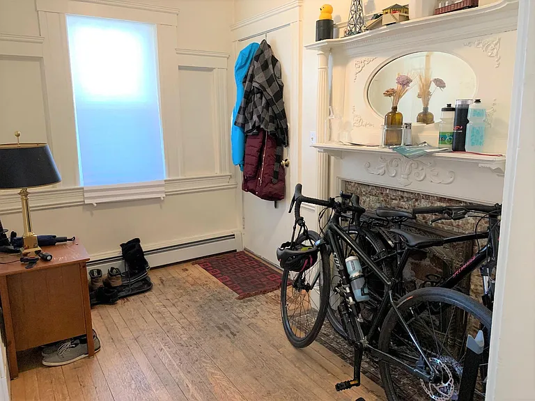 19 Curtis St #1A — Photo 11