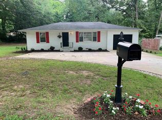 2111 Meadowbrook Ln SE, Marietta, GA 30067