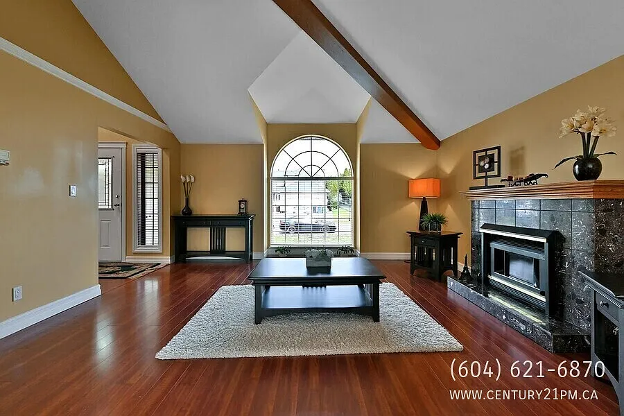 4 bed, 3.0 bath, 2457 sqft, $2,845 — Photo 4