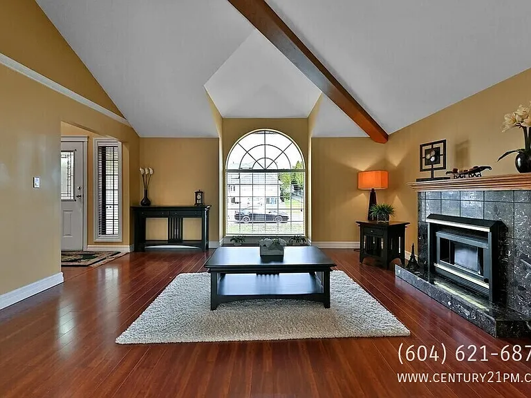32186 Elkford Dr #UPPER — Photo 4