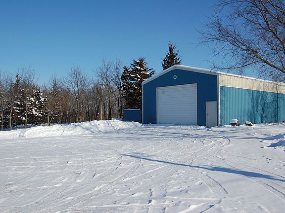 2nd image of 26845 Chippendale Ave