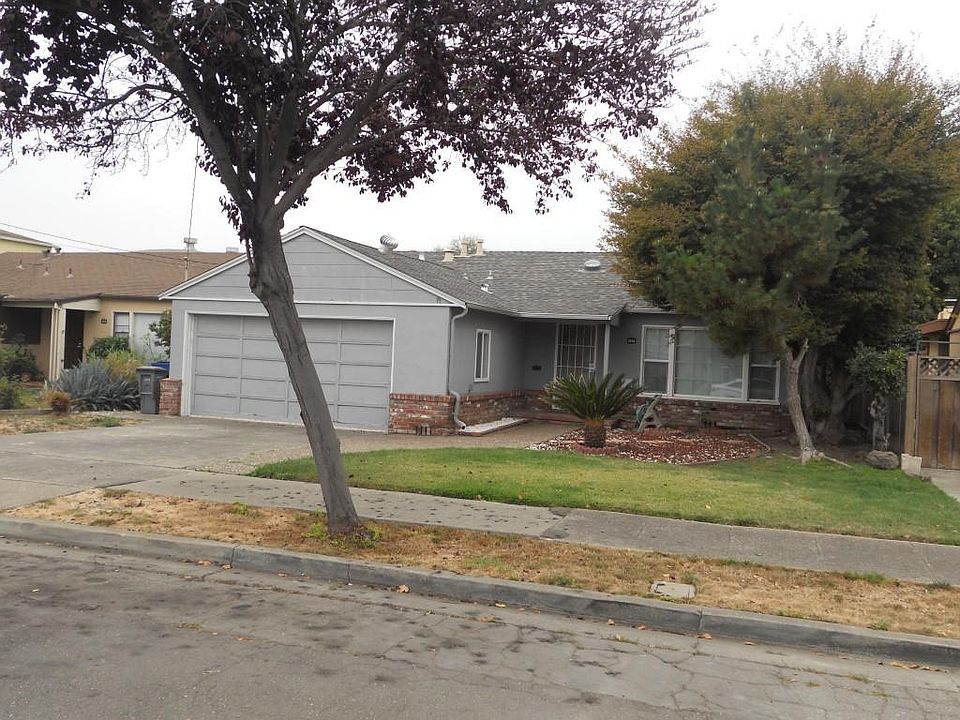 1st image of 2059 Eveleth Ave