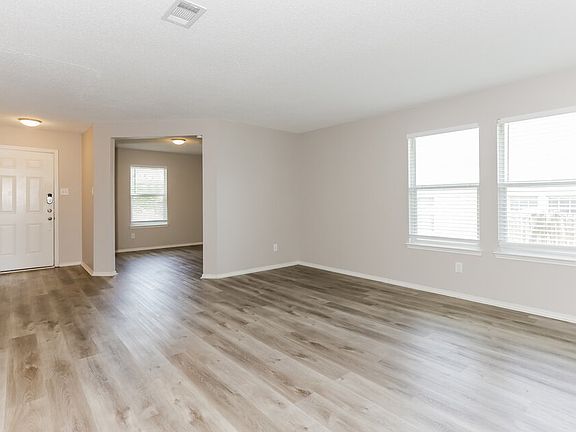 5th image of 608 Candelila Dr