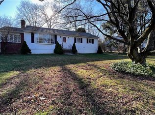 50 Meadowbrook Rd, Danbury, CT 06811