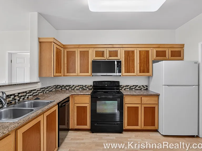 1175 NE 64th Ln #1109 — Photo 10