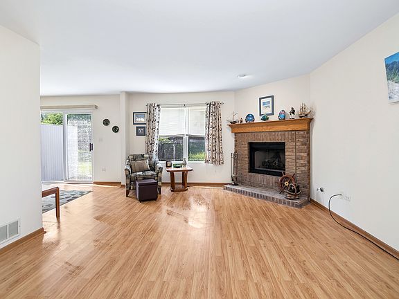 3rd image of 5615 W Von Ave Unit C