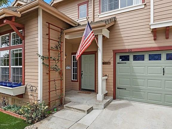 2nd image of 601 Parrish Pl