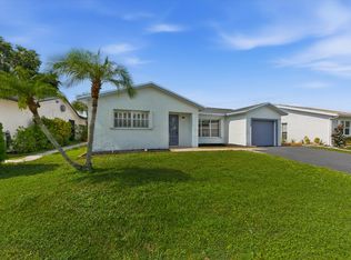 7198 Pineforest Cir E, Lake Worth, FL 33467