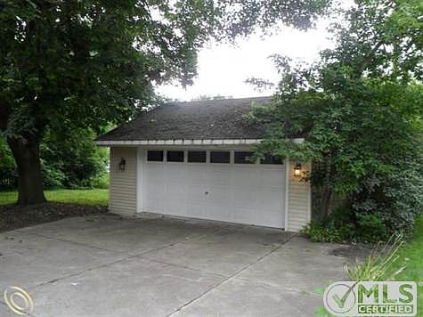 2 Car Garage