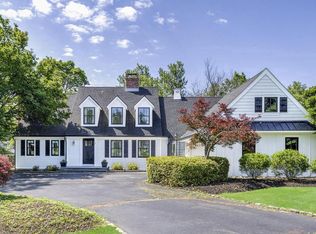 6 Kings Ct, Pennington, NJ 08534