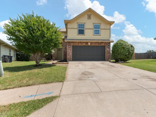 304 Crescent Ridge Dr, Fort Worth, TX 76140