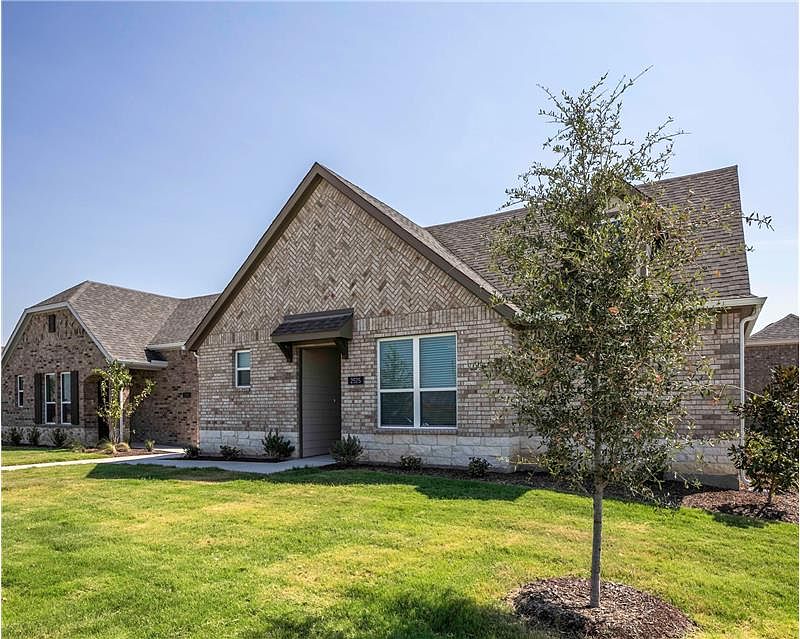 1st image of 2516 Alister Way