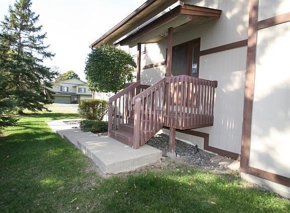 4th image of 4272 Thornhill Ln