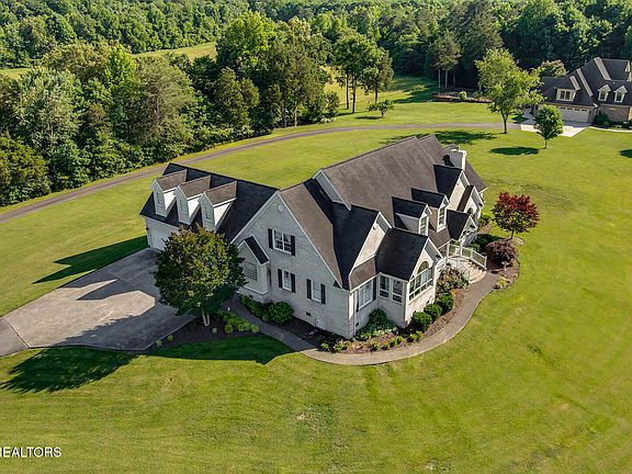3rd image of 1044 Smith Valley Rd