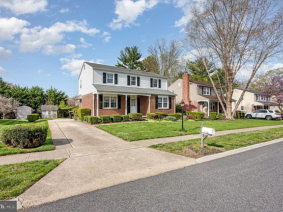3rd image of 333 Princeton Ln