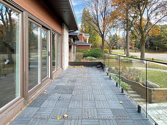 2nd image of 136 Denlow Blvd