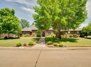 3118 Willow Lake Ln, Enid, OK 73703