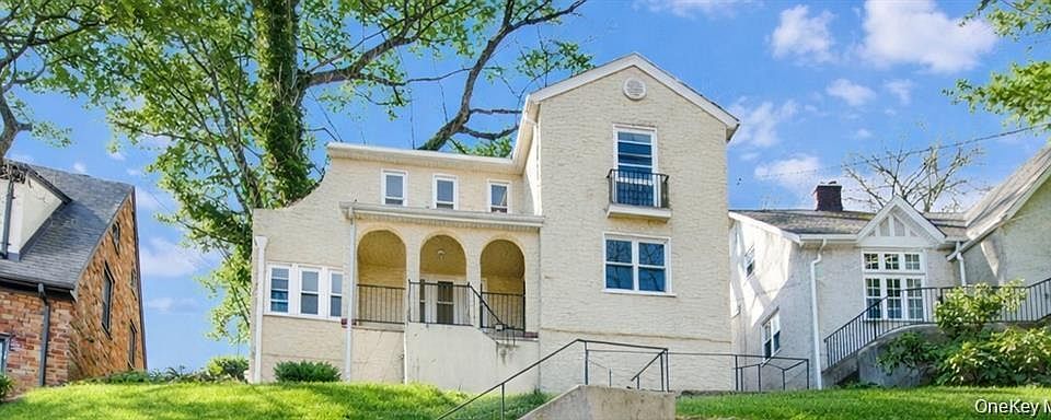 1st image of 20 Mersereau Ave