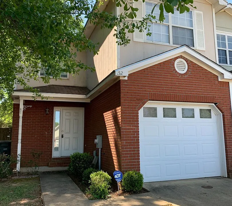 152 Woodmere Dr
