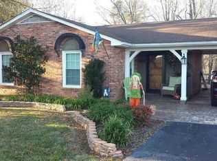 488 Shoals Rd, Pinnacle, NC 27043