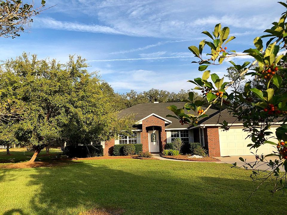 1st image of 307 Lakeshore Dr W